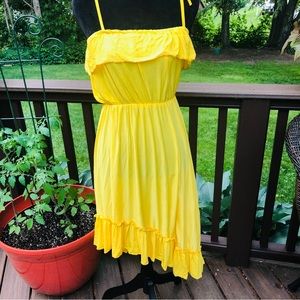 🌻🌻 Ruffled High Low Dress 🌻🌻